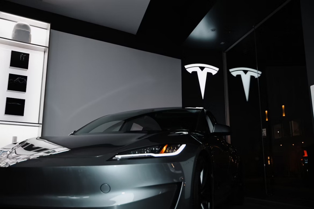 Musk Confirms Robotaxi Expansion to SF Bay Area | Justo Global