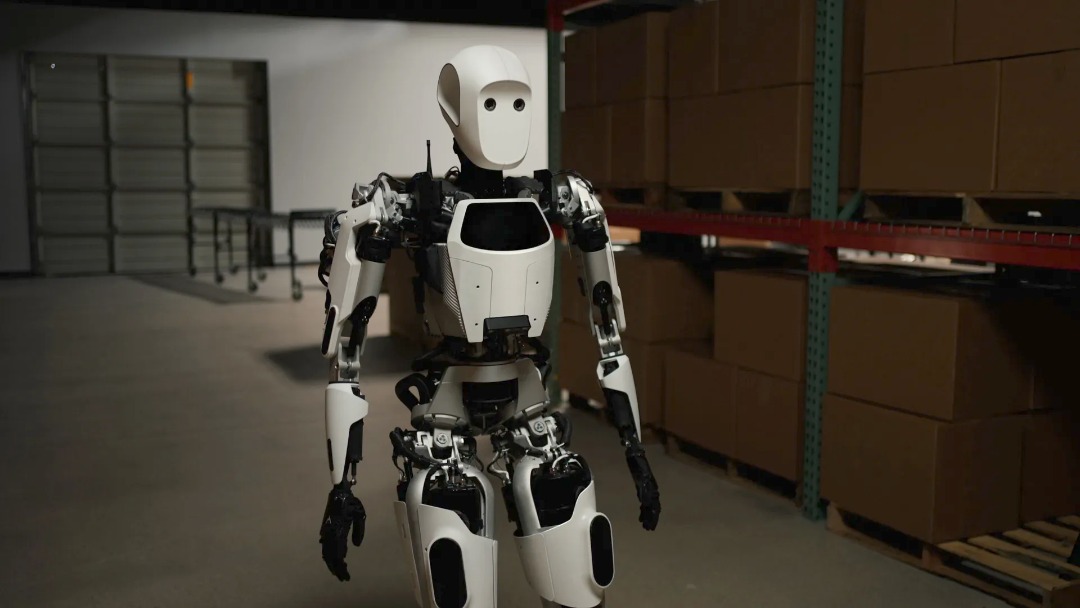 Meet your new colleague: Apollo, the humanoid robot