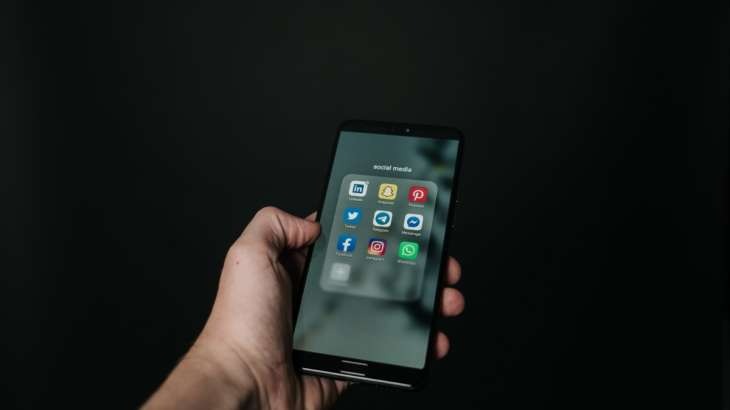 Rise of social commerce: How e-commerce is embracing social media shopping in 2023