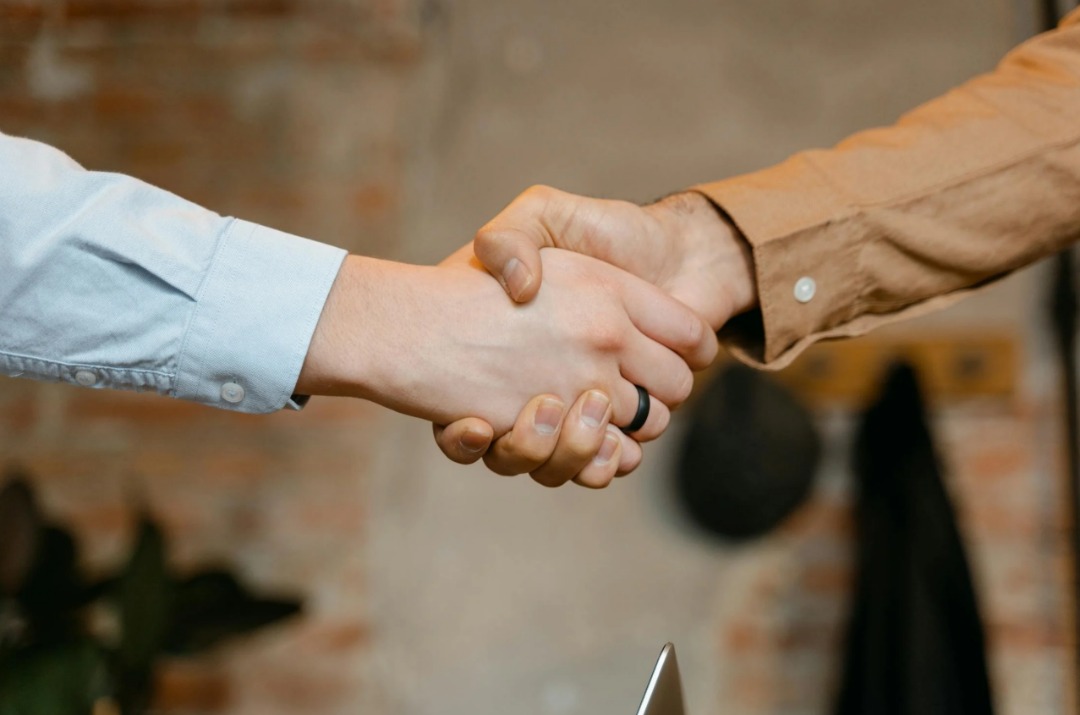 Applied Digital's Stock Soars Post $7B CoreWeave Deal | Justo Global