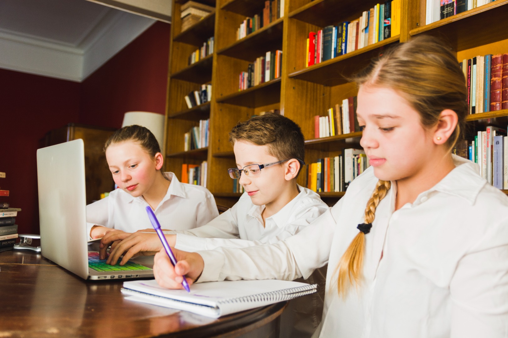 Boston Approves School Replacing Teachers with AI | Justo Global