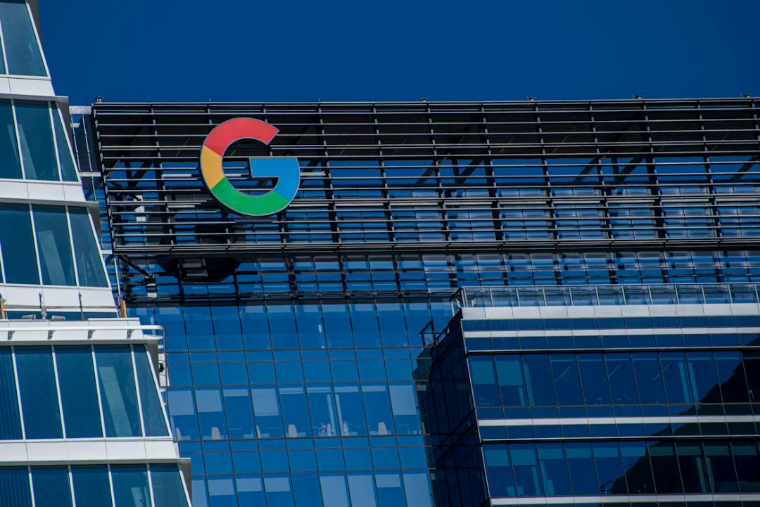 OpenAI's Swift Response to ChatGPT: Outage Amid | Justo Global