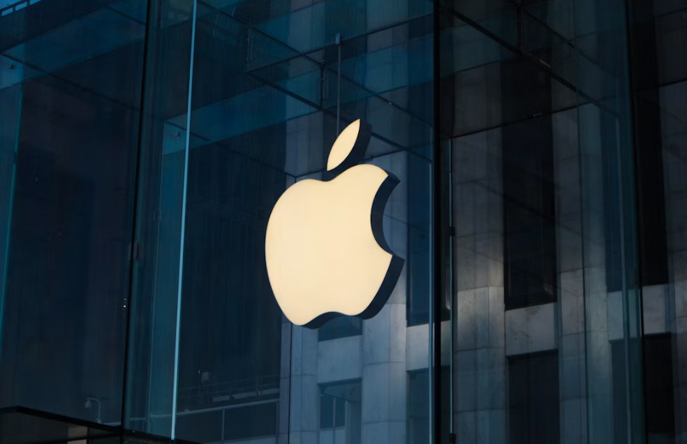 Russia requires Apple and Microsoft to store message data | Justo Global