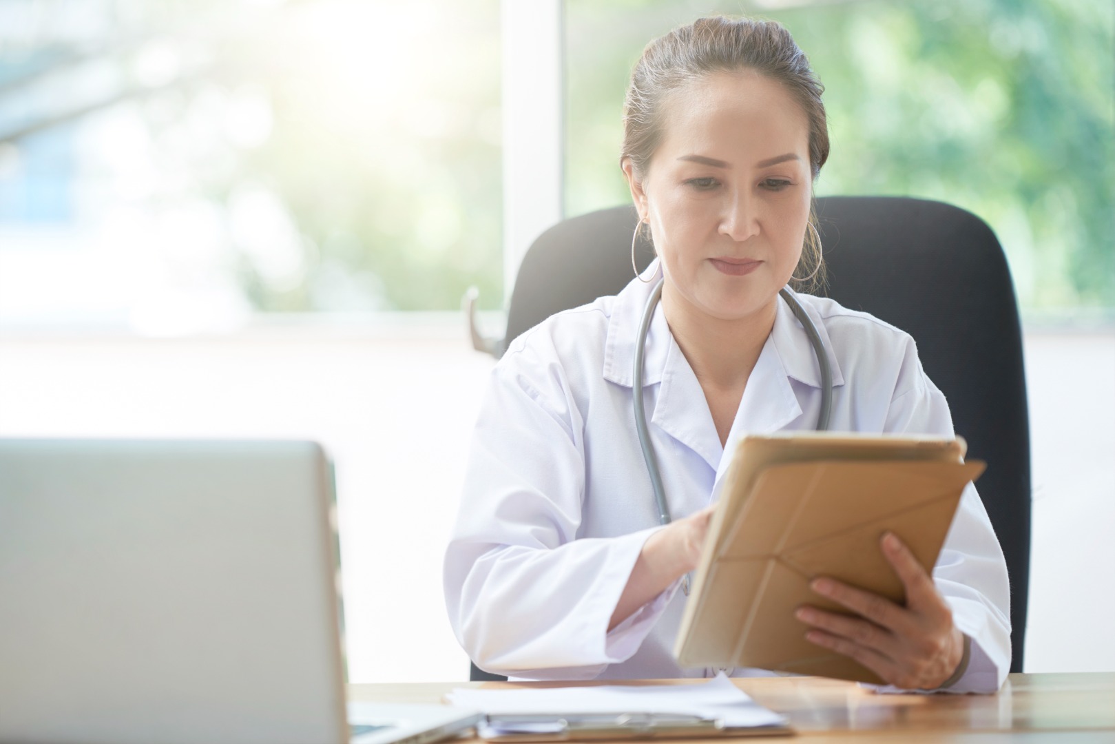 Microsoft’s Mustafa Suleyman says its AI outperforms doctors on hard cases as he chases ‘medical superintelligence’ | Justo Global