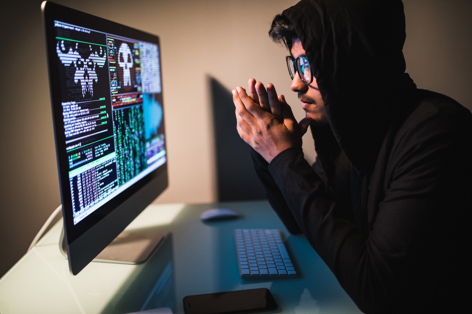 Single Actor Targets 8,000+ Firms in Microsoft | Justo Global