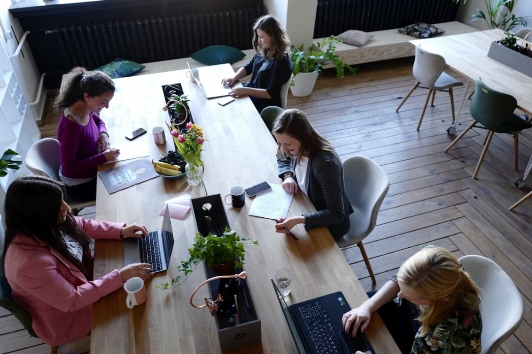  Human Skills in the AI Age: The Future Workforce | Justo Global
