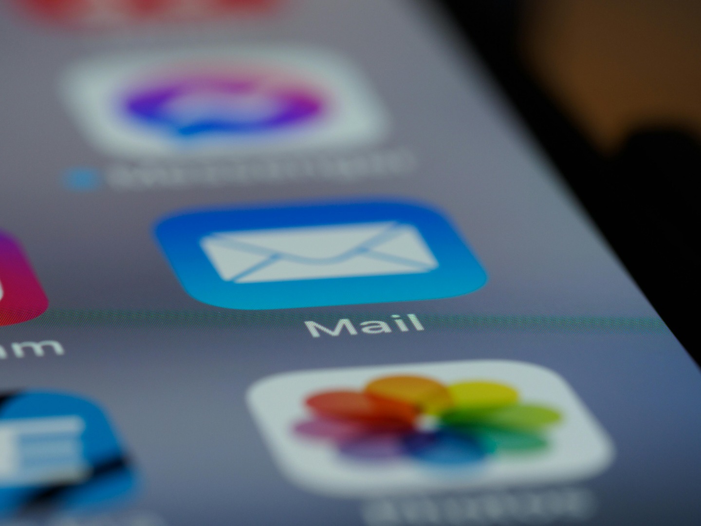Apple Email Privacy Limits Exposed in Law Enforcement Cases | Justo Global  