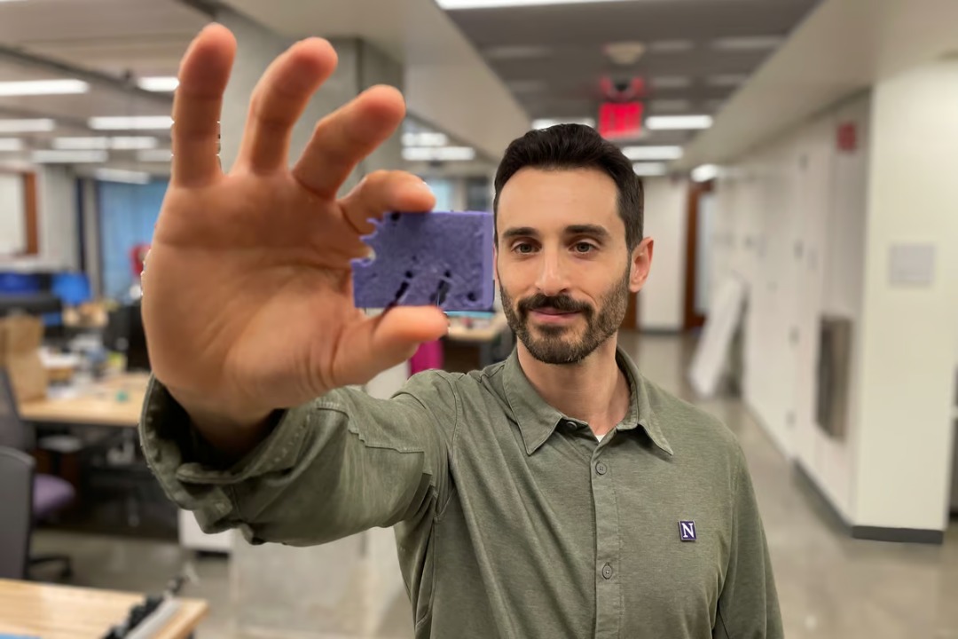 AI-based algorithm uses compressed evolution to create functional robots