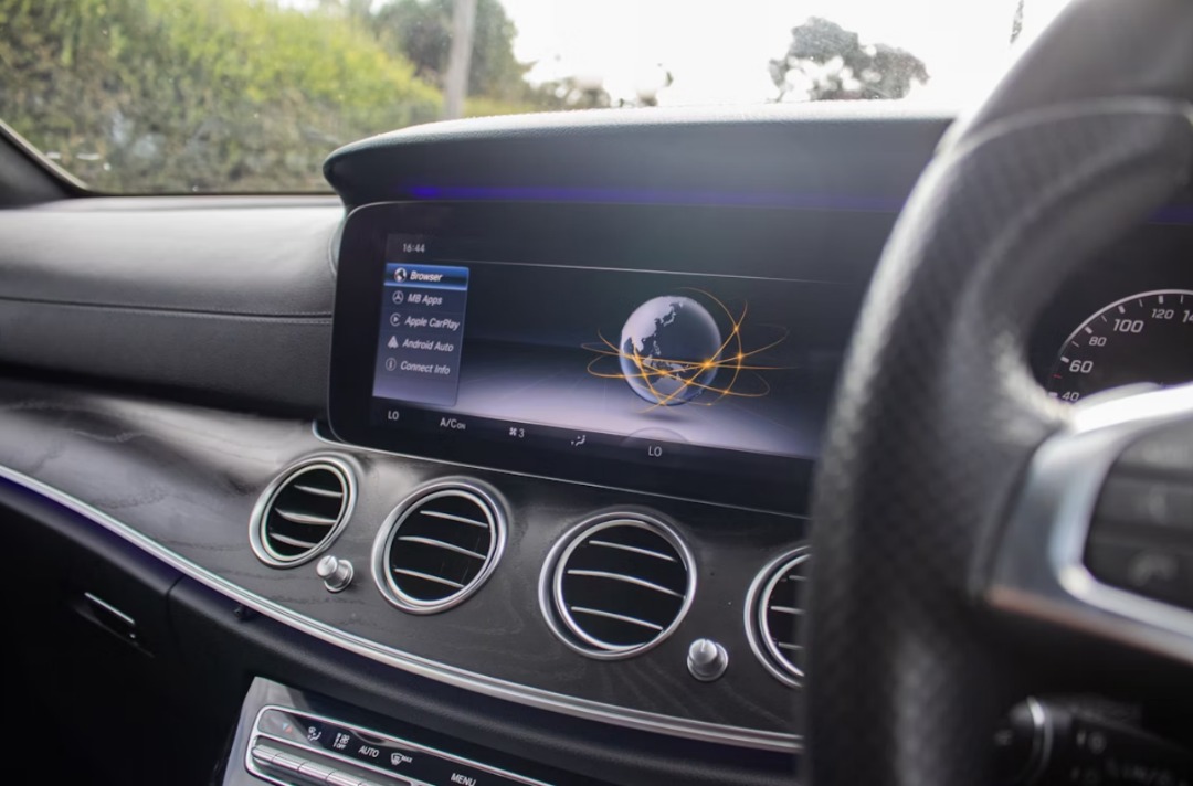 Microsoft Teams Integration in Mercedes: Work Easier On-the-Go | Justo Global
