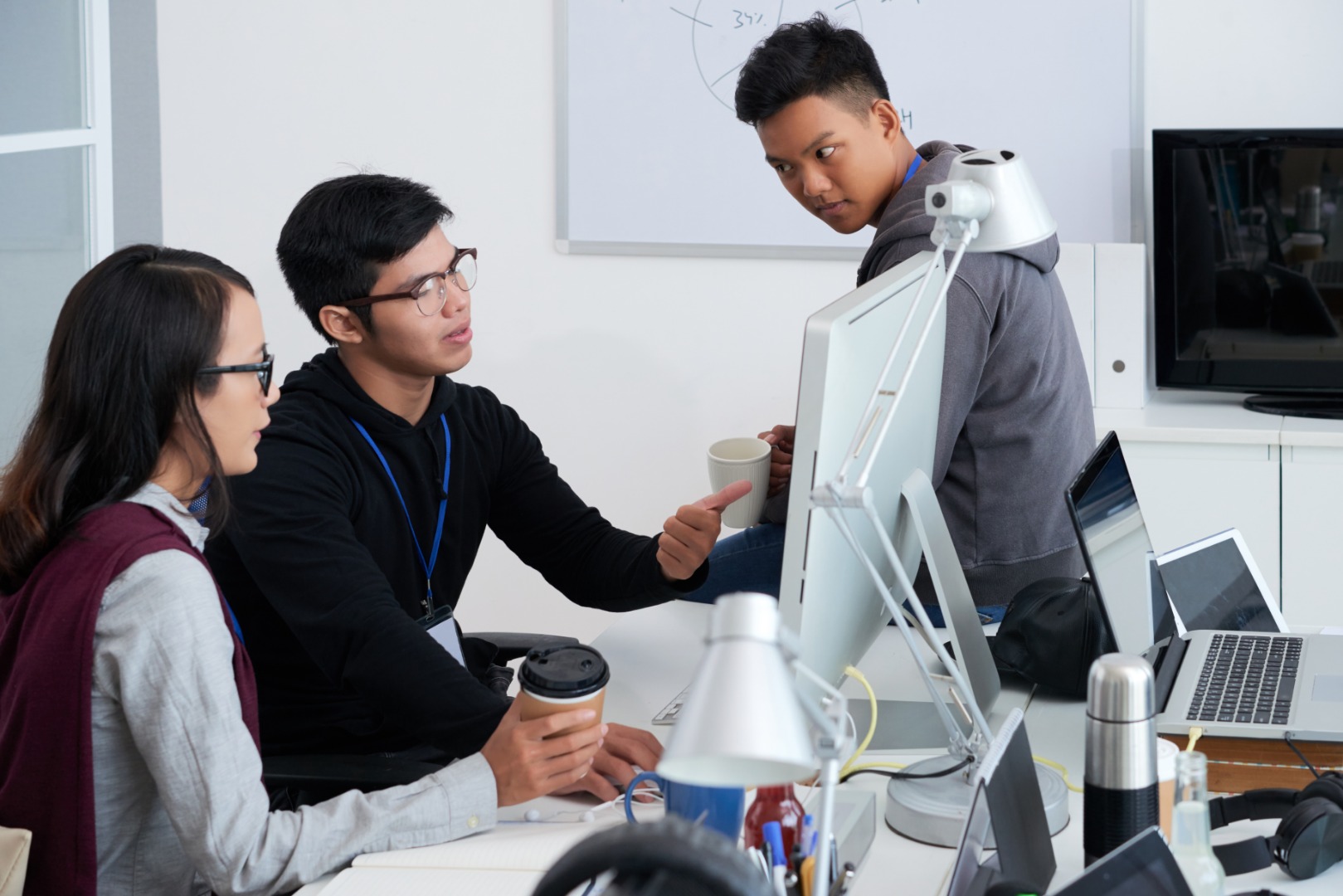 Grammarly's Redesign: AI Tools for Students, Professionals | Justo Global