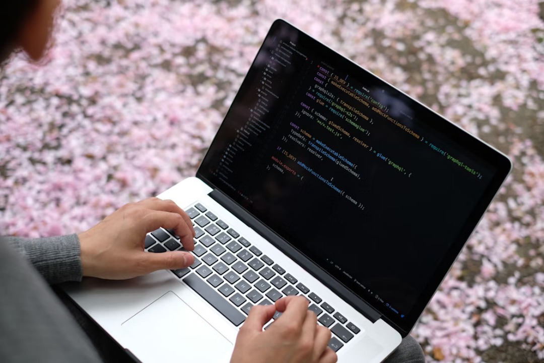 Revolutionize App Development with Claude's No-Code Feature | Justo Global