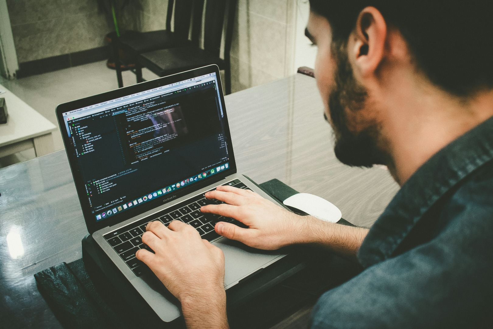 Cisco hands Gen Z engineer unlimited AI tokens for legacy code rewrite | Justo Global