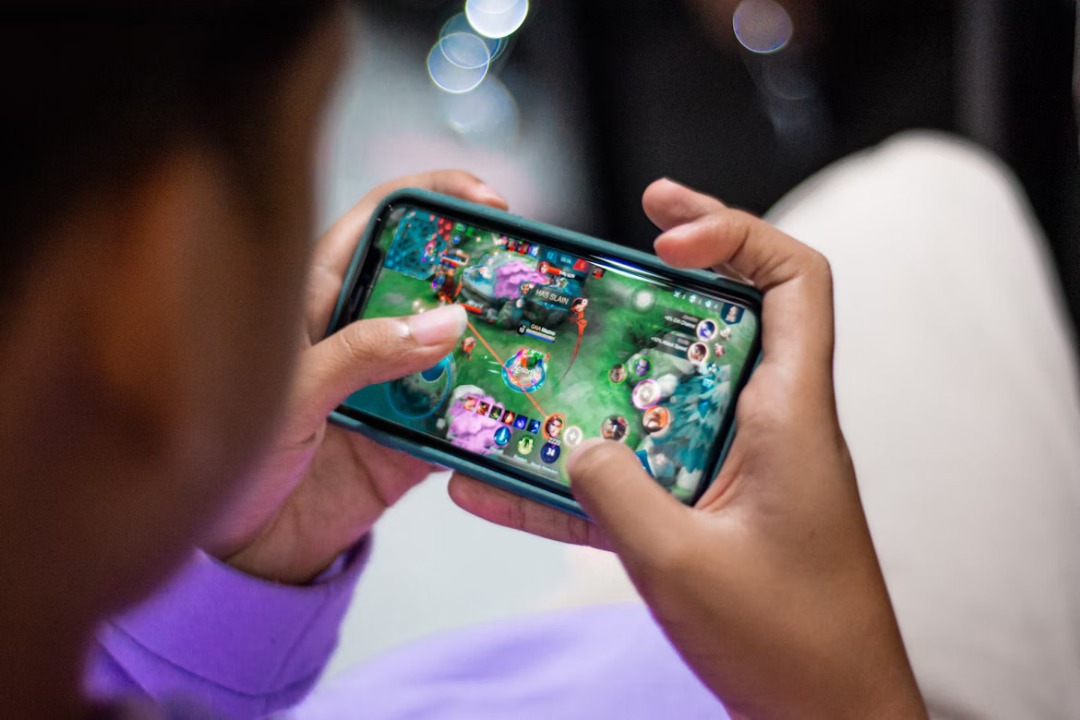Google Courts | Mobile AI Gaming Agent | Justo Global