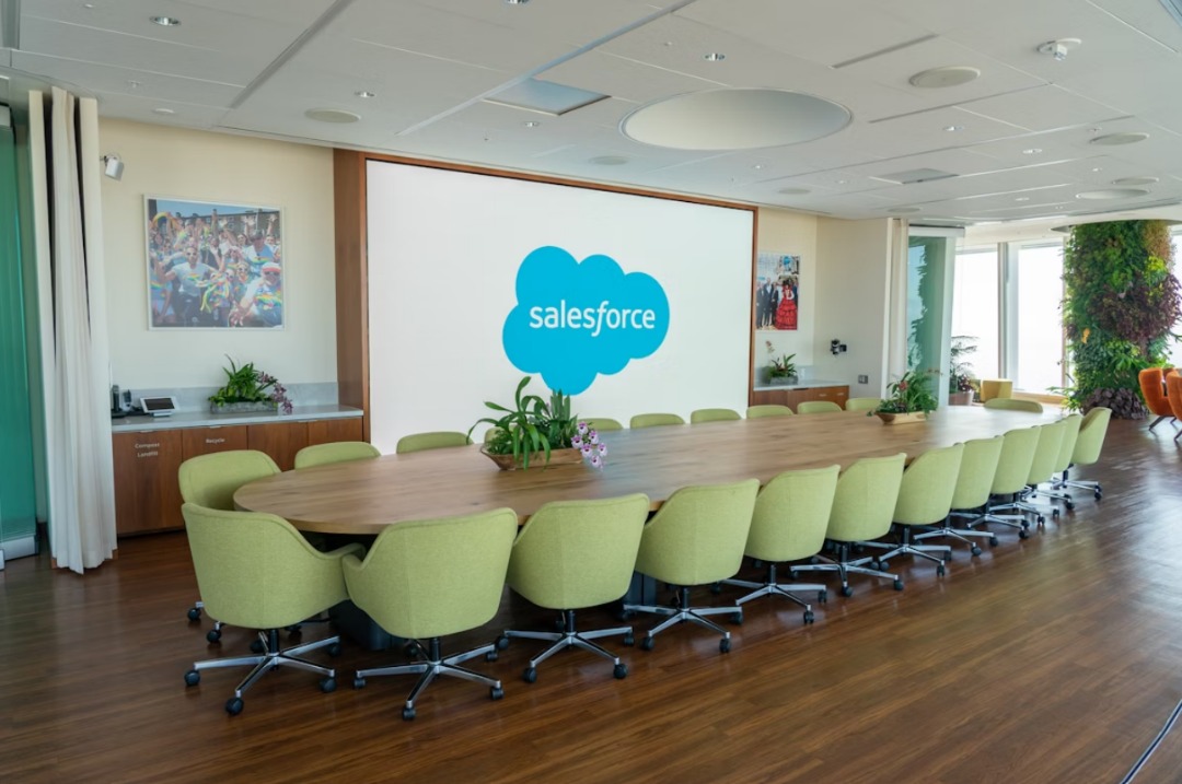 Salesforce Shifts to AI: The Future of Tech Workforce | Justo Global