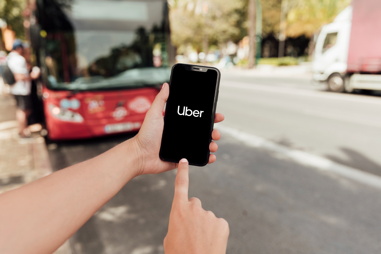Uber Agentforce lifts lead conversion rate by 60% | Justo Global