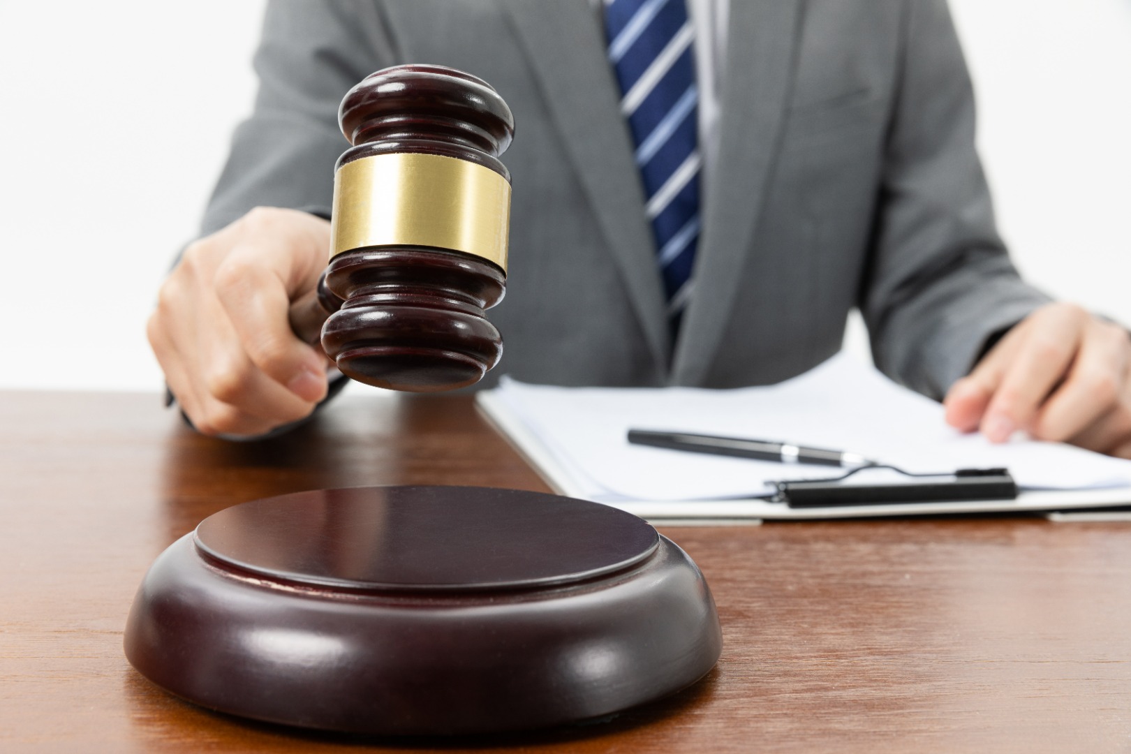 Apple Under Global Regulatory Scrutiny: Key Updates | Justo Global