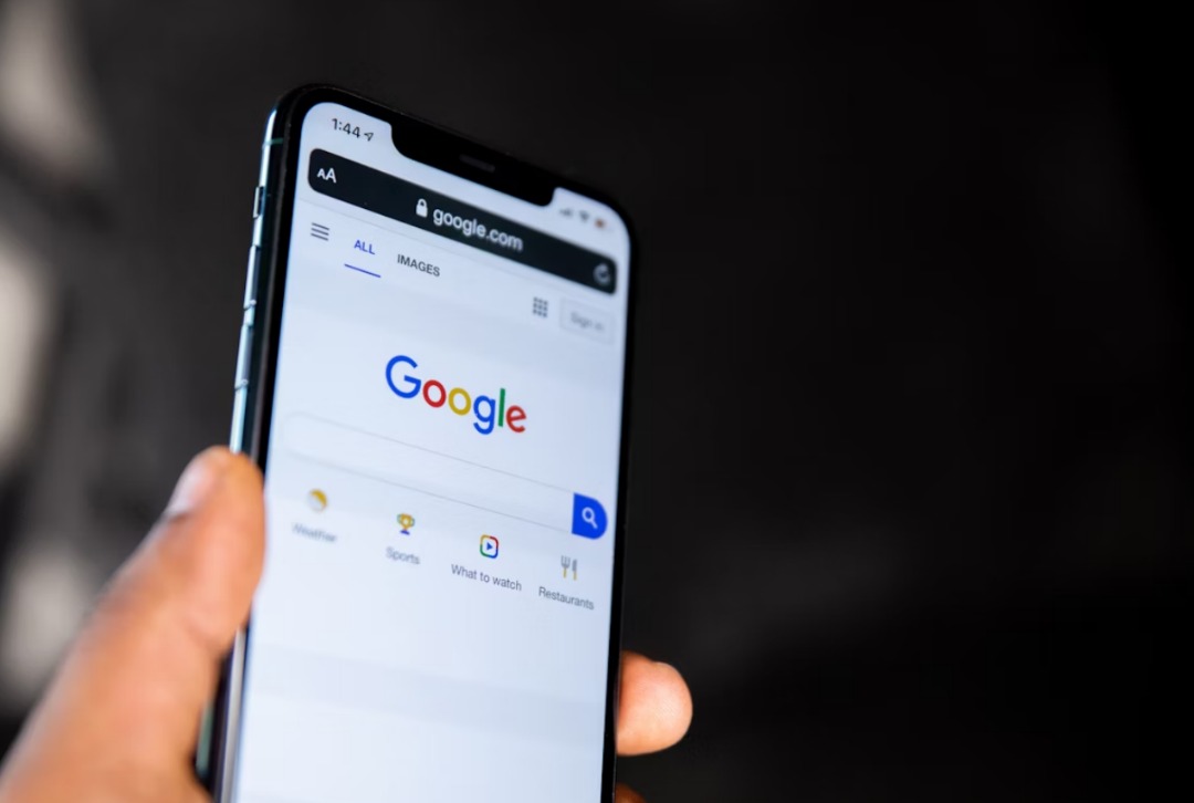 Google's New AI Identifies Specific Image Parts | Justo Global